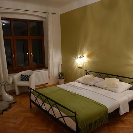 Apartment Rumunska Liberec Ngoại thất bức ảnh